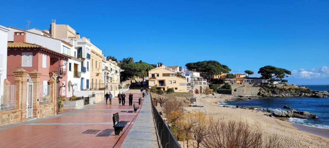 Precioso Apartamento A 3 Minutos De La Playa, Con Parking Gratuito Calella De Palafrugell Kültér fotó